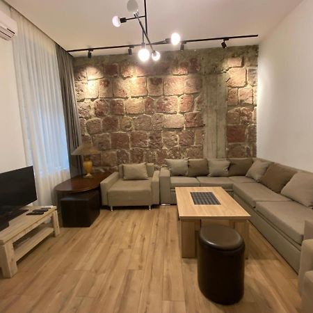Nice Loft On Uznadze Street Tbilisi Exterior photo